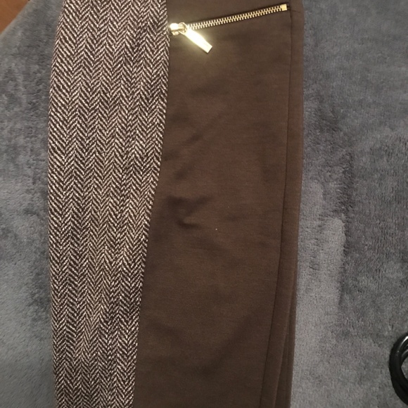 Mkors skirt - Picture 2 of 3